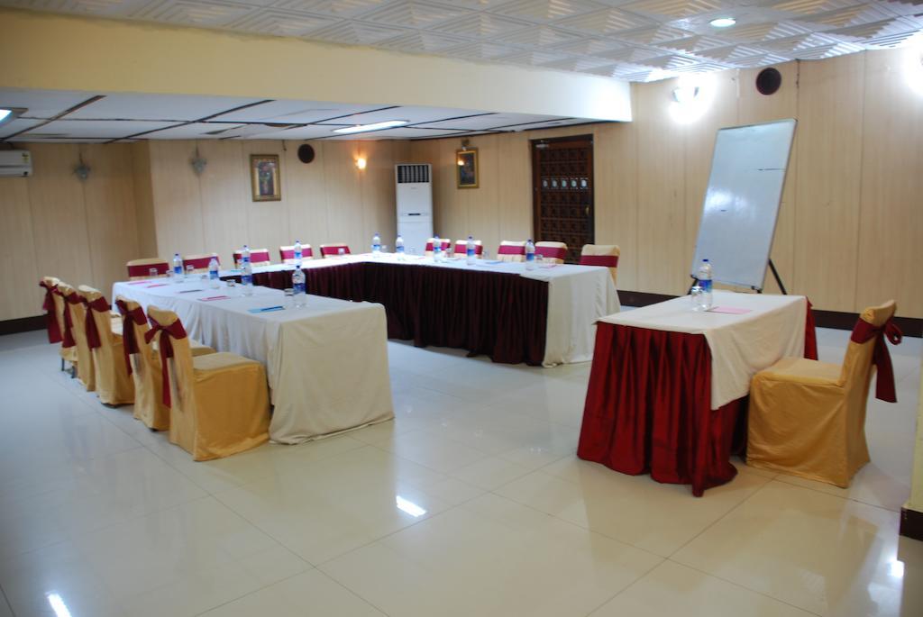 Hotel Mandakini Jaya International Hyderabad Eksteriør bilde